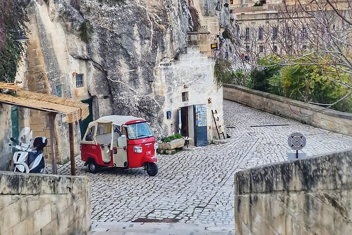 Tuk Tuk tour Matera - between History, legend and anecdotes