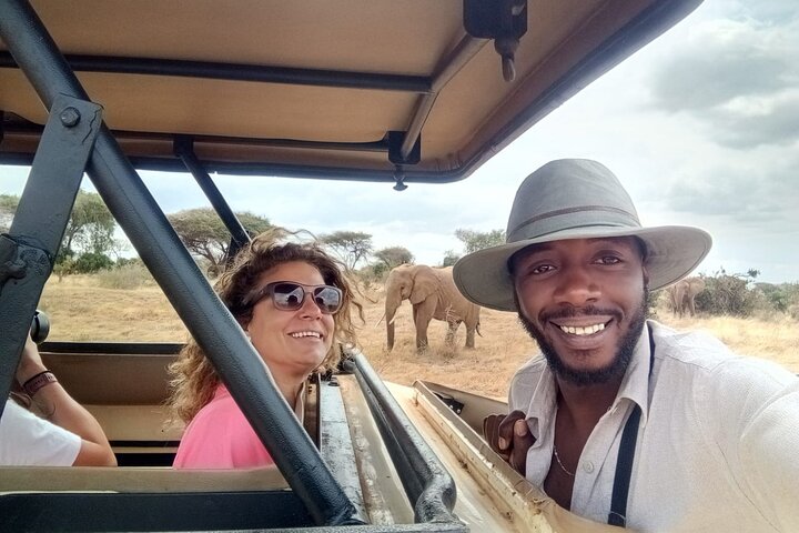 1 Day Tsavo East and West Extreme Wildlife Safari Adventure
