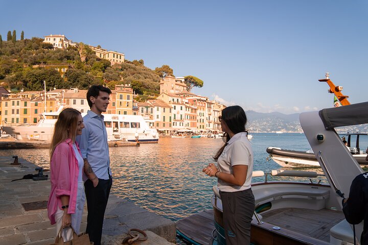 Portofino Small-Group Boat Tour to San Fruttuoso & Camogli