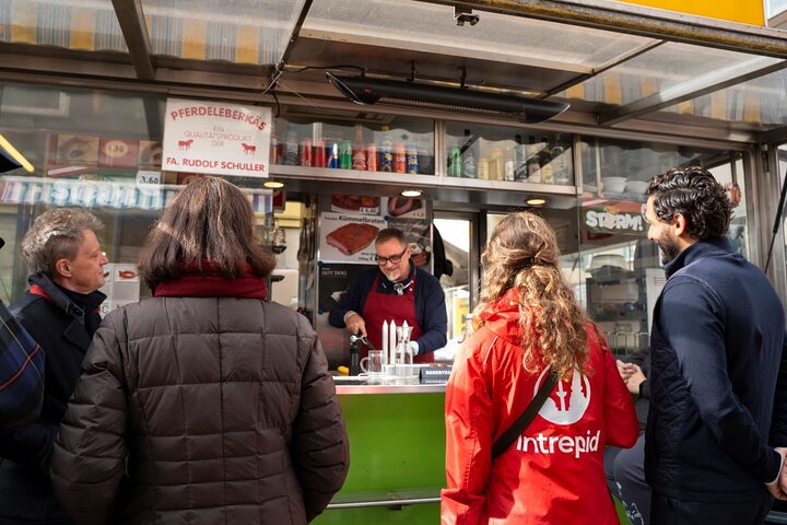 Vienna Food Tour: Coffeehouses, Markets, Lunch & Street Food