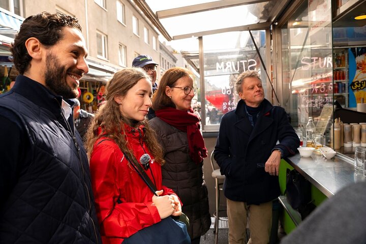 Vienna Food Tour: Coffeehouses, Markets, Lunch & Street Food