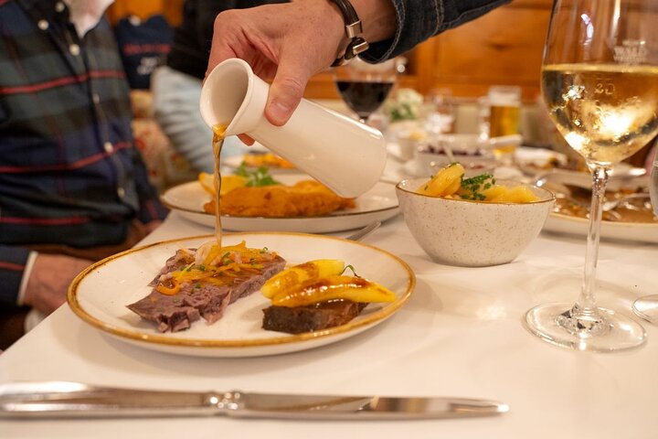 Vienna Food Tour: Coffeehouses, Markets, Lunch & Street Food