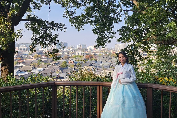 Jeonju Hanok Village and Maisan Tapsa Temple Day Tour From Seoul