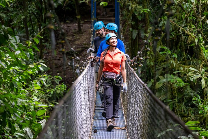 7-Cable Zipline Adventure: Fly Over La Fortuna Waterfall