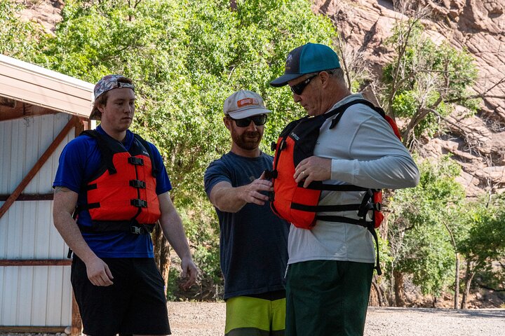 Bighorn Sheep Canyon Whitewater Rafting – Families & Beginners