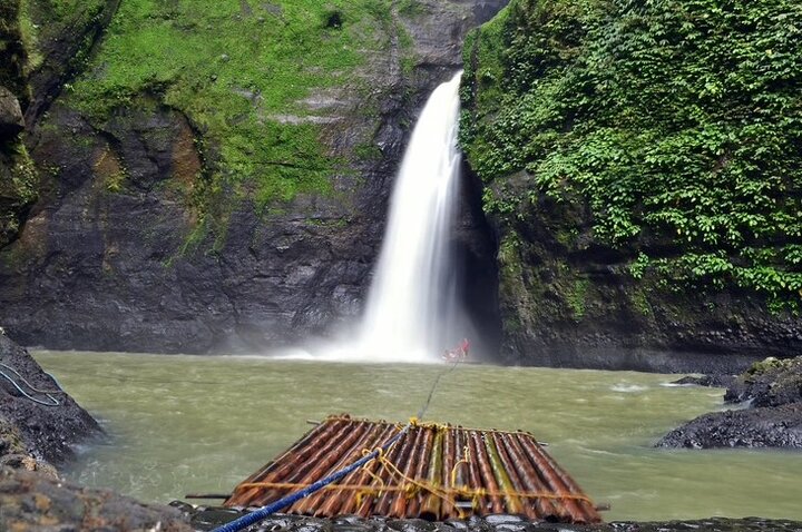 Private Combo Tour to Pagsanjan Falls and Taal Volcano