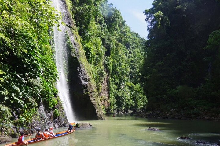 Private Combo Tour to Pagsanjan Falls and Taal Volcano