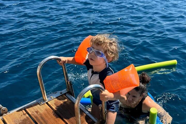 Corinth Canal Cruises Passage By St Andreas Glass Bottom Boat