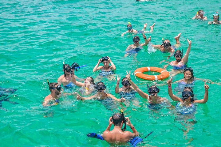 Sand Bar Punta Cana, Snorkeling, Party Boat, Booze Cruise Party