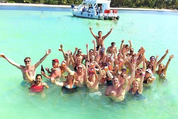 Sand Bar Punta Cana, Snorkeling, Party Boat, Booze Cruise Party