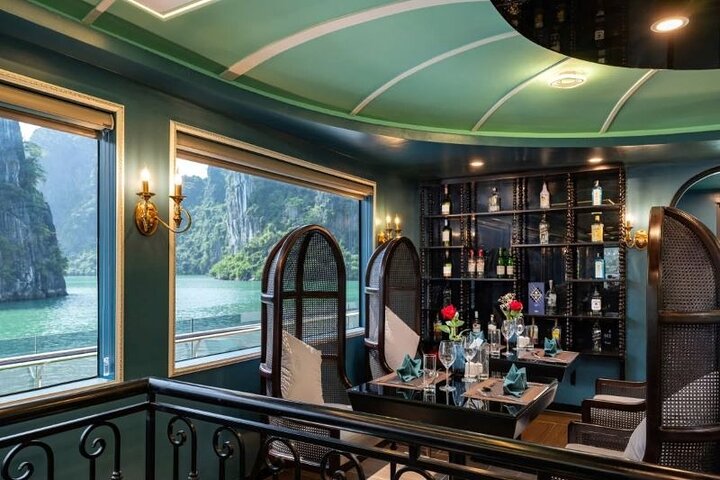 Halong Luxury Cruise Full Day Tour from Hanoi: All Inclusive
