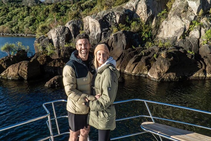 Eco Sailing Tour to Maori Rock Carvings on Lake Taupo