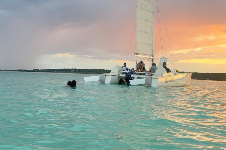 Private luxury sailing catamaran experience in Bacalar lagoon