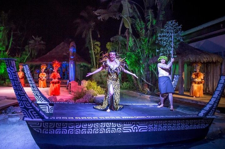 Fish Eye Island Cultural Dinner Show Buffet Course