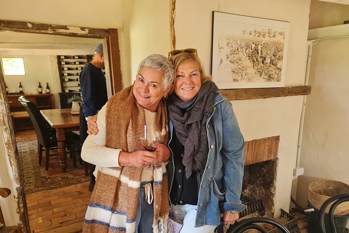 Barossa Valley Wine Tour. Local Guide, Barossa pickup, & lunch