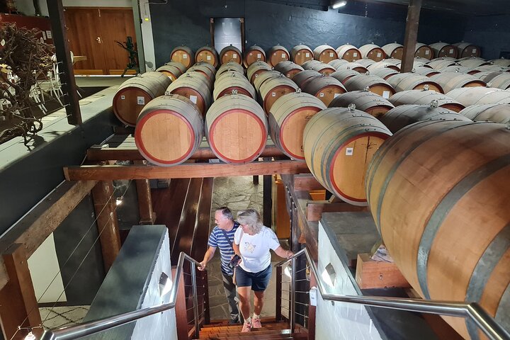 Barossa Valley Wine Tour. Local Guide, Barossa pickup, & lunch