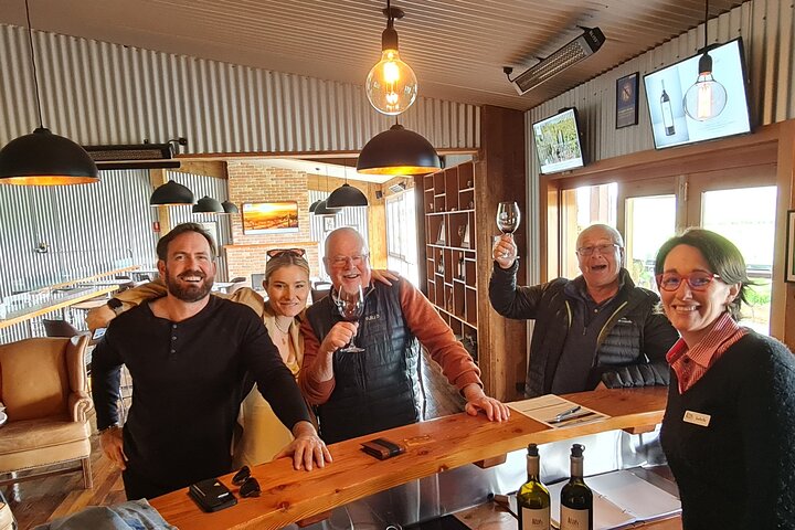 Barossa Valley Wine Tour. Local Guide, Barossa pickup, & lunch