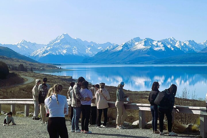 Mt Cook to Christchurch One-Way Small Group Tour via Lake Tekapo