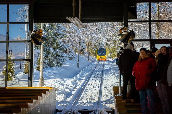 Krakow–Zakopane: Cable Car, Chocholow Baths, Cheese & Vodka