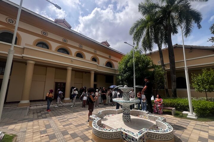 Walking Tour Stories of the Prado