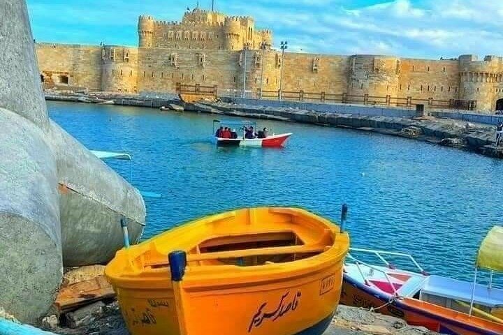 Vibrant Alexandria: Citadel, Library & Catacombs Tour