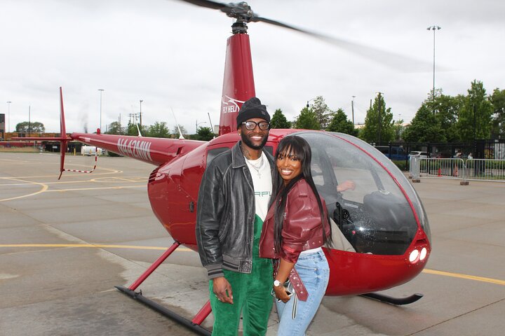 Chicago Skyline Snap Tour Helicopter Flight Over Chicago