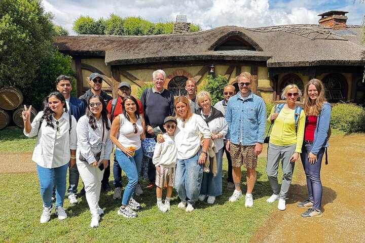 Hobbiton Movie Set Small Group Tour from Auckland