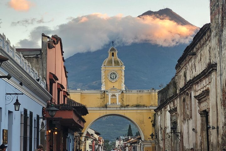 Private Transfer from Airport to Antigua Guatemala