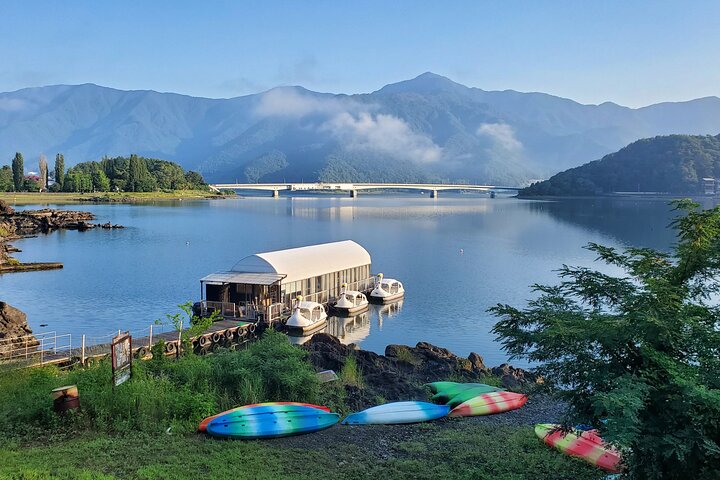Mt. Fuji Panoramic Kayak Tour on Lake Kawaguchiko