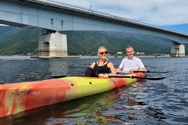 Mt. Fuji Panoramic Kayak Tour on Lake Kawaguchiko
