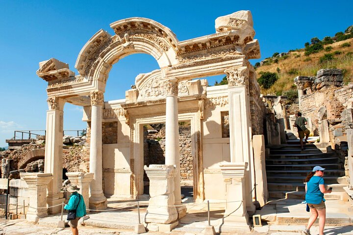 Top-Rated Ephesus and House of Virgin Mary Tour for Cruisers