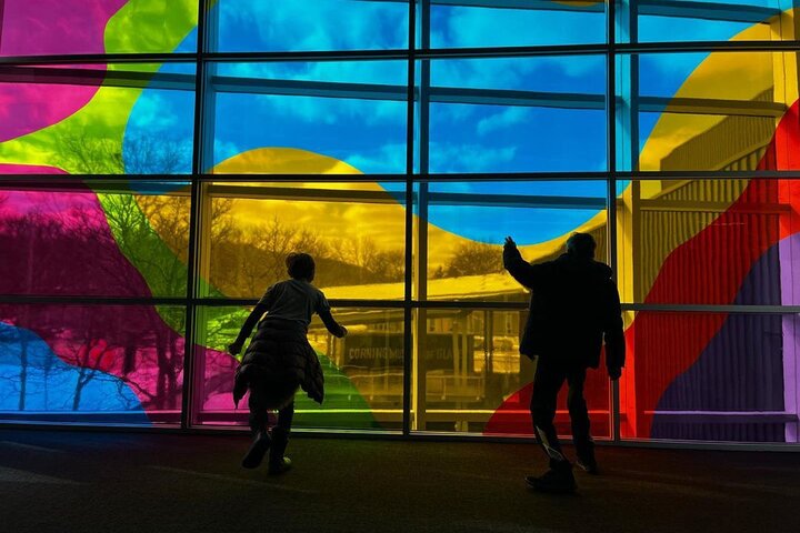 Niagara Falls to DC Transfer with Corning Museum of Glass Tour