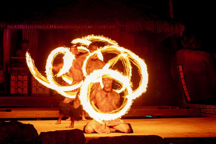 Fish Eye Island Cultural Dinner Show Buffet Course