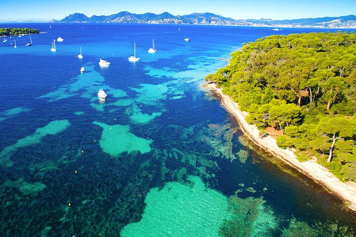 Private Luxury Boat Tour from Cannes to the Lerins Islands