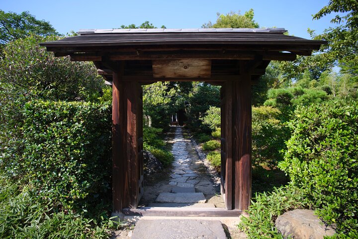 Jo-an Tea House Tour & Urakuen Suite Stay at Hotel Indigo Inuyama