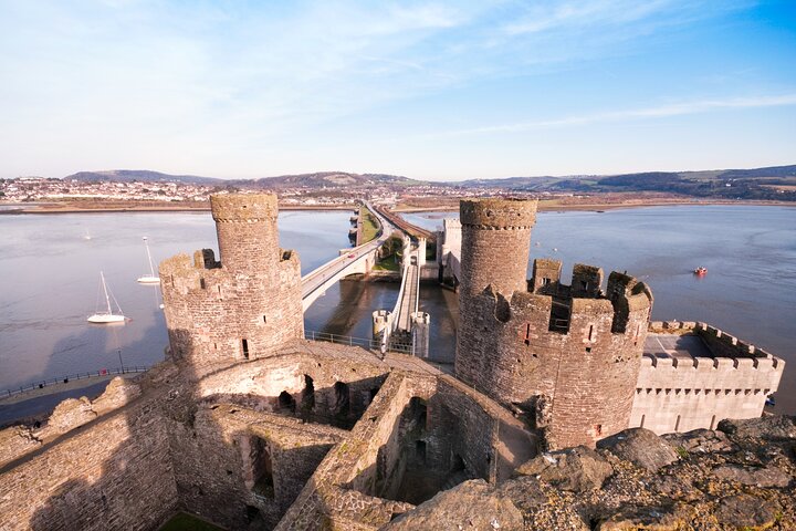 Private Medieval Heritage Walk in Conwy