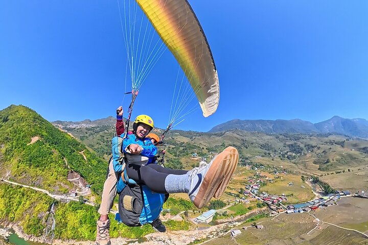 90-Min Daily Sapa Paragliding Tour – Hotel Transfer Included