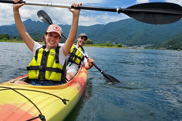 Mt. Fuji Panoramic Kayak Tour on Lake Kawaguchiko