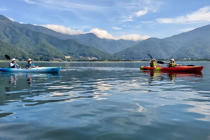 Mt. Fuji Panoramic Kayak Tour on Lake Kawaguchiko