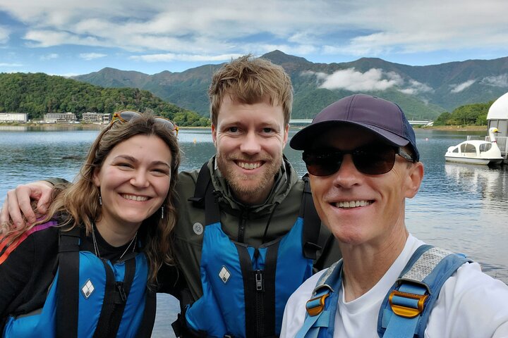 Mt. Fuji Panoramic Kayak Tour on Lake Kawaguchiko