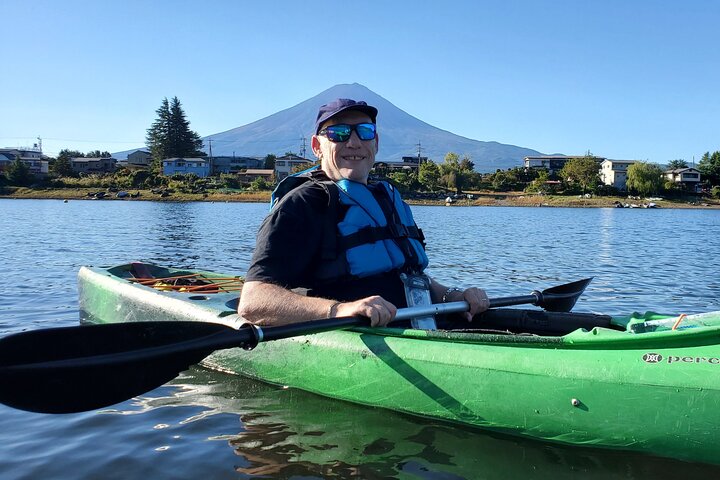 Mt. Fuji Panoramic Kayak Tour on Lake Kawaguchiko