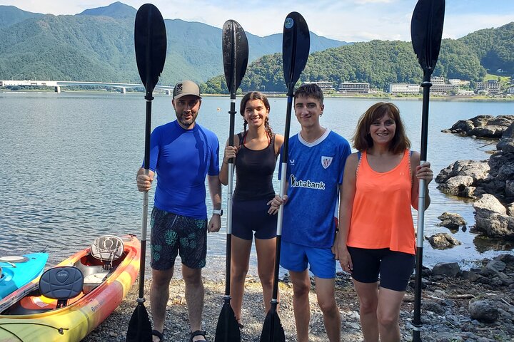 Mt. Fuji Panoramic Kayak Tour on Lake Kawaguchiko