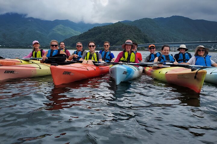 Mt. Fuji Panoramic Kayak Tour on Lake Kawaguchiko
