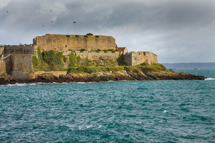 Historic Treasures & Coastal Beauty – Guernsey Private Shore Tour