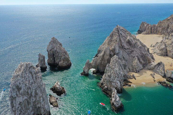 Cabo Boat Ride to El Arco & Lover’s Beach with Swimming
