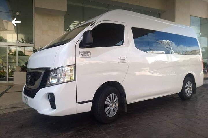 Martinique Airport (FDF) to Fort de France - Round-Trip Transfer