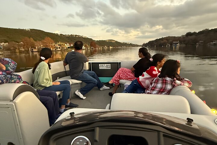 1 hr Lake Austin Boat Cruise. BYOB (Shared - Single Tickets)