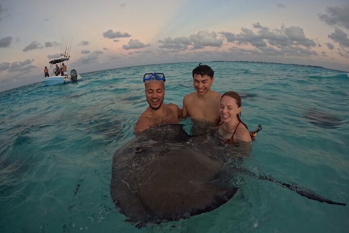 Private boat charter in Grand Cayman