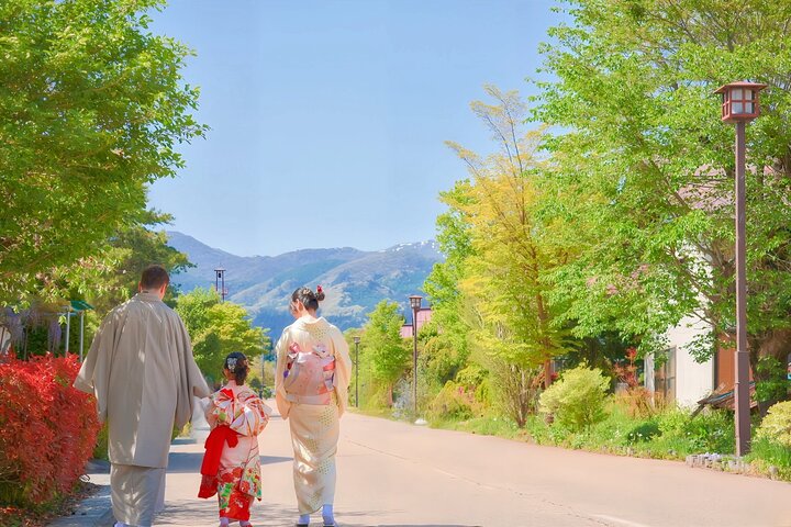 Private Authentic Kimono Walk in Nostalgic Village, Minakami