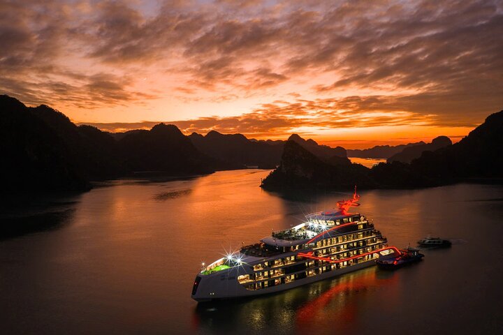 Le Journey Elegance - Halong Bay - All Inclusive Multi Day Tour